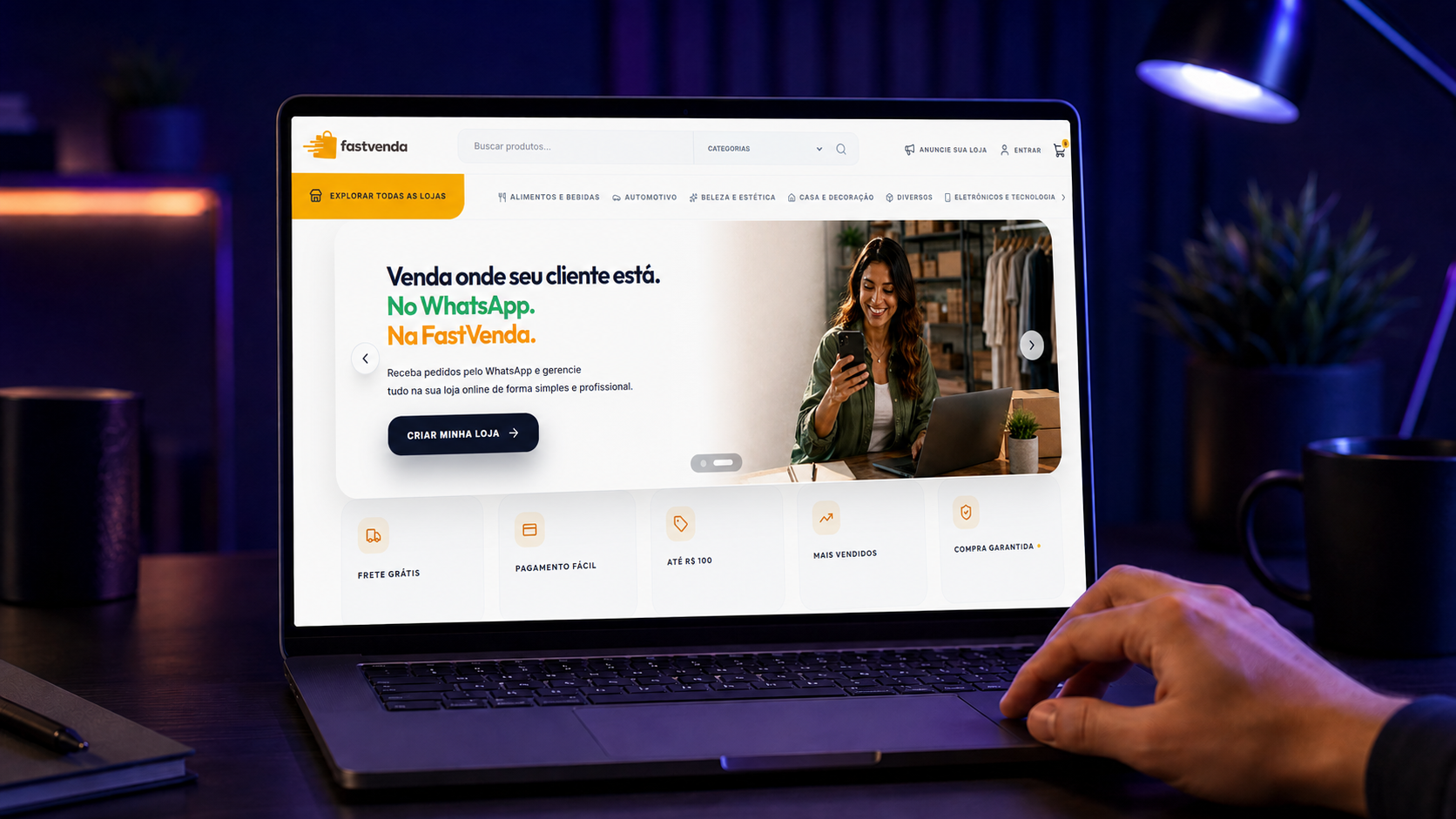 Lojista utilizando a plataforma FastVenda